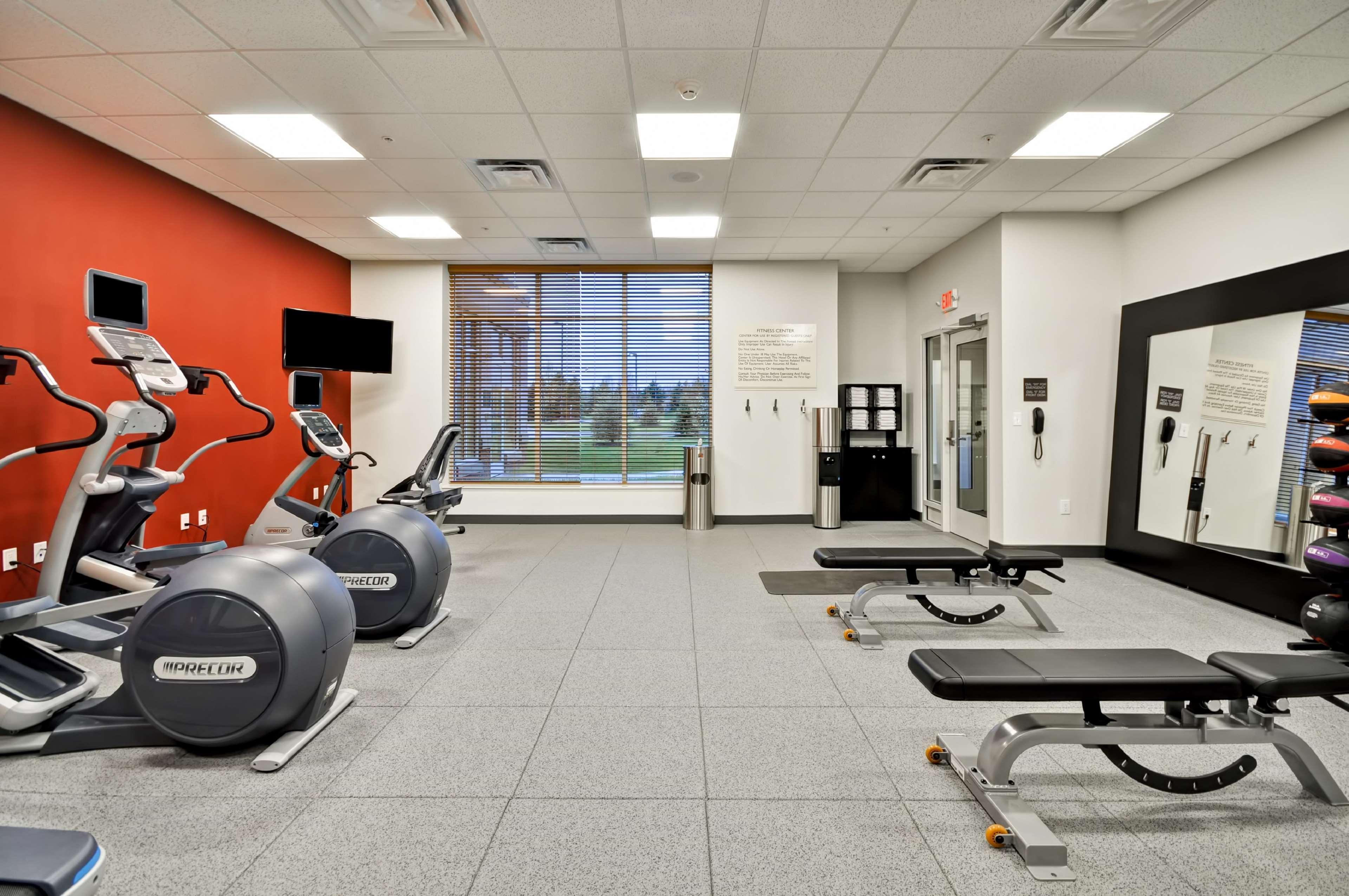 Hilton Garden Inn Detroit Трой Экстерьер фото