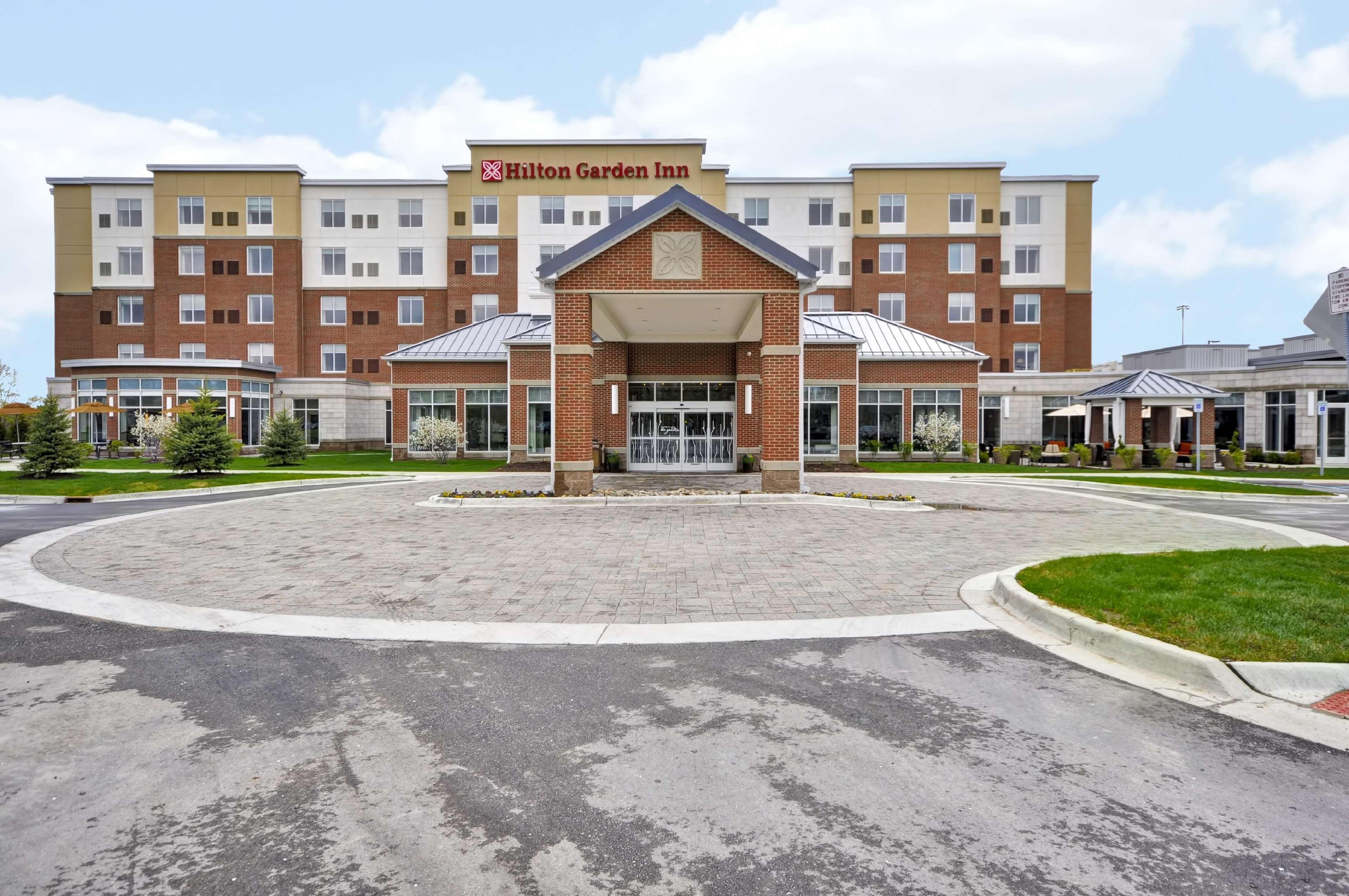 Hilton Garden Inn Detroit Трой Экстерьер фото