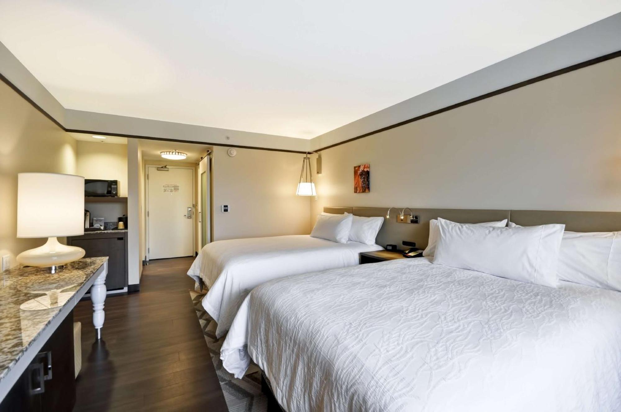 Hilton Garden Inn Detroit Трой Экстерьер фото