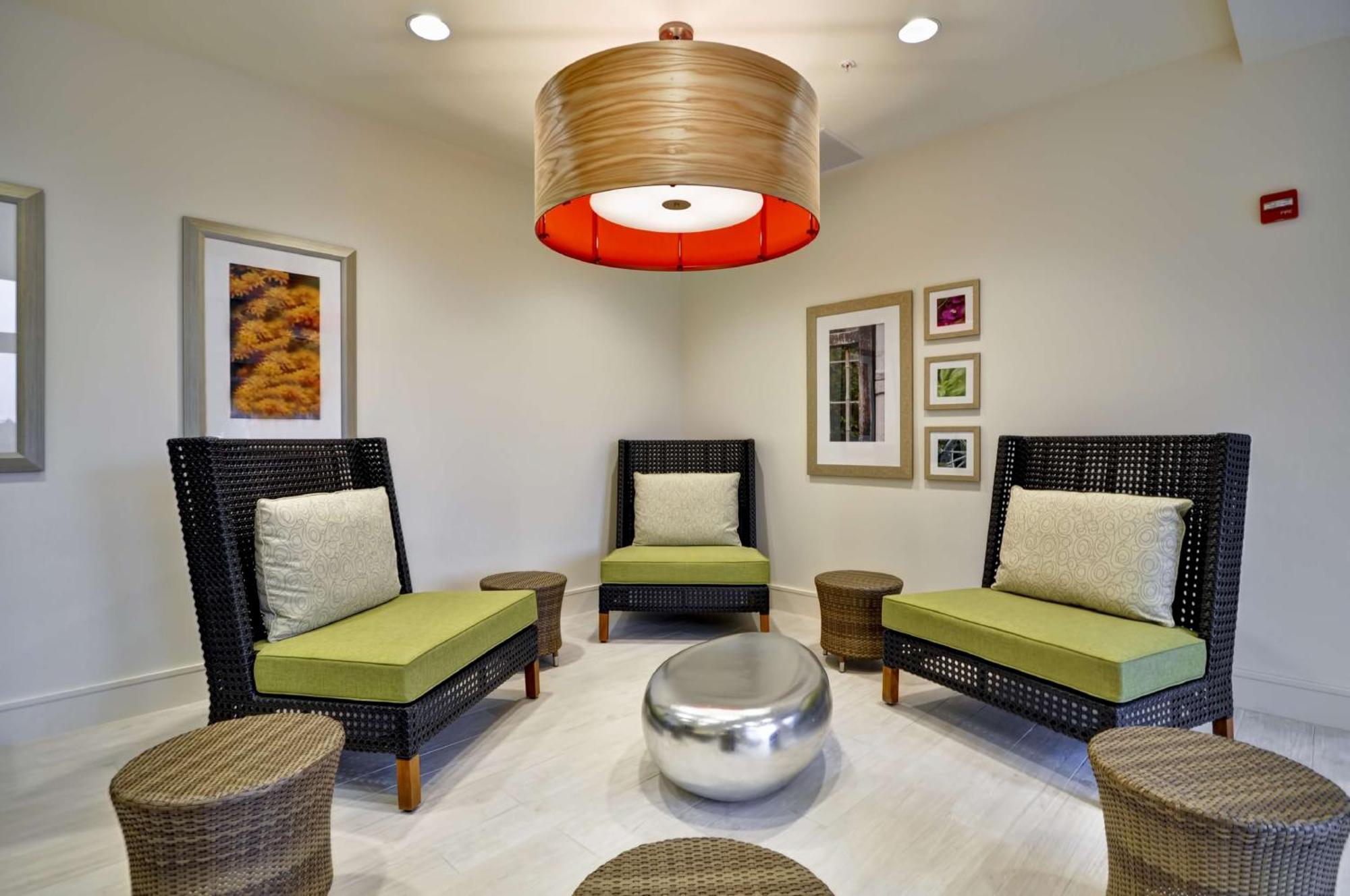 Hilton Garden Inn Detroit Трой Экстерьер фото