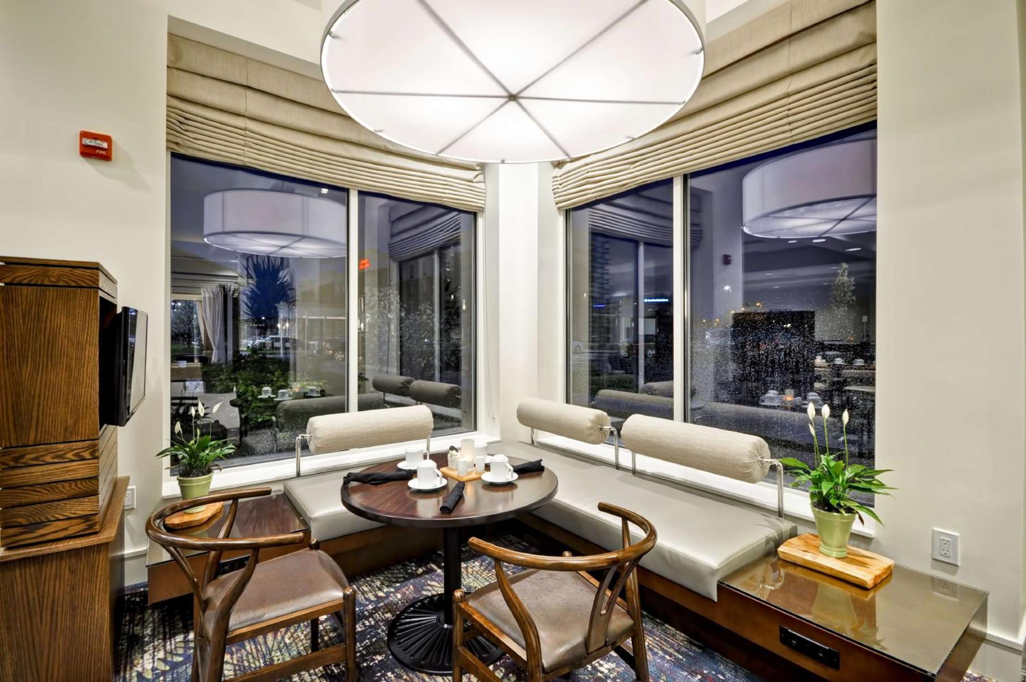 Hilton Garden Inn Detroit Трой Экстерьер фото