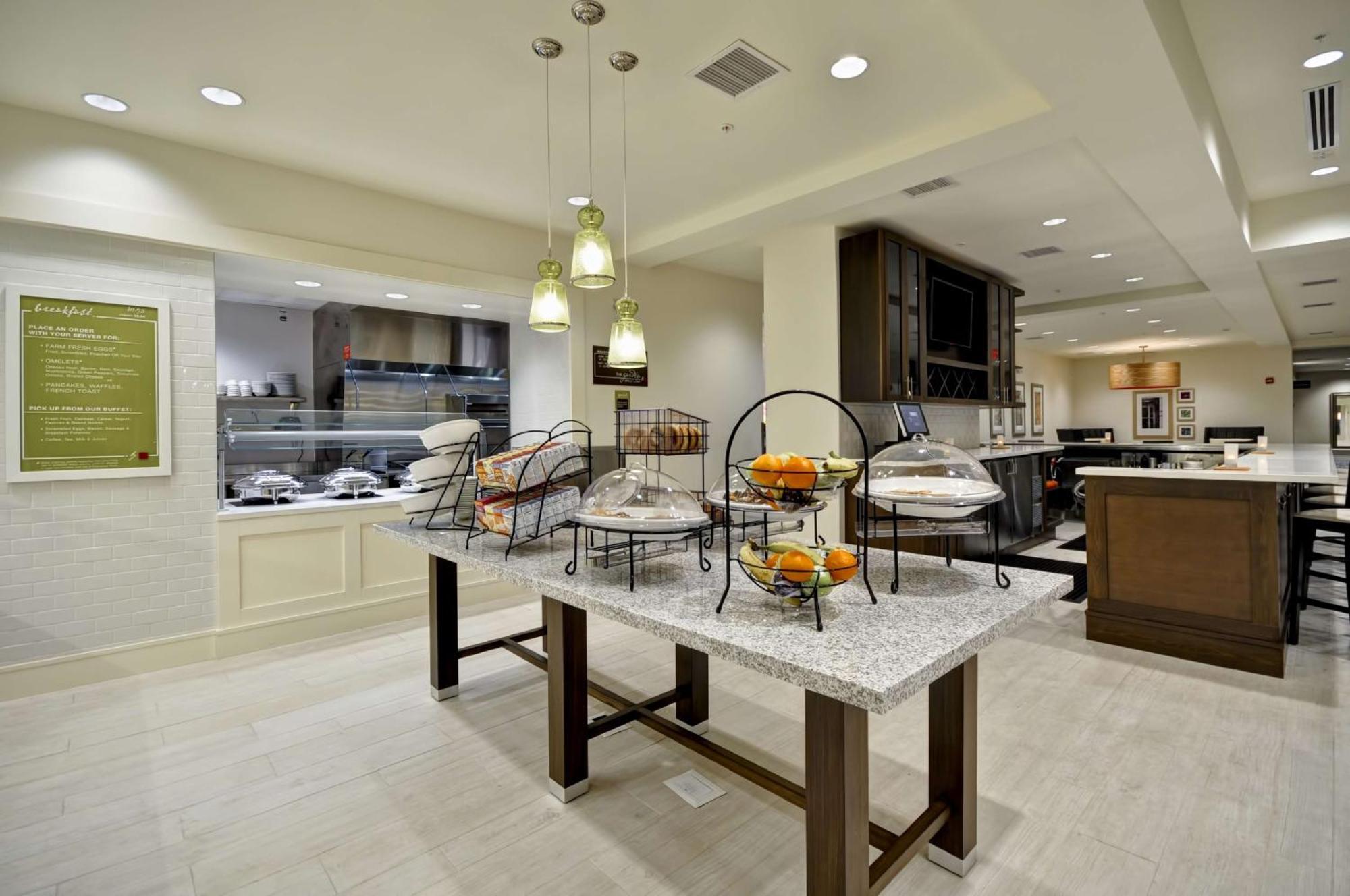 Hilton Garden Inn Detroit Трой Экстерьер фото